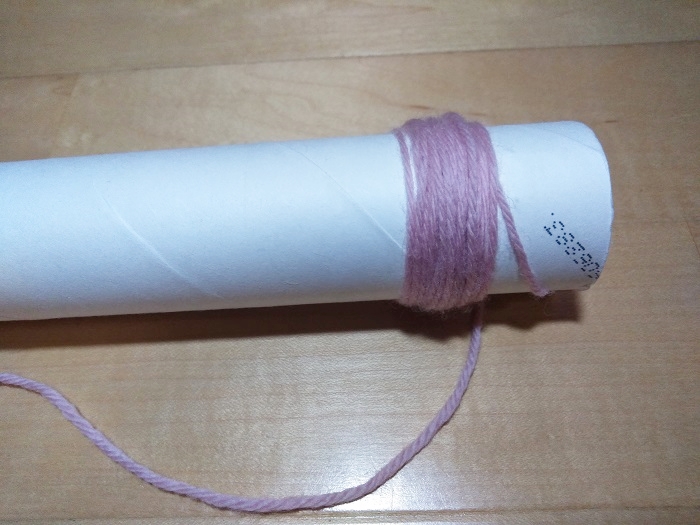 毛糸の糸巻き 身近なものを使って簡単にできる玉巻きの方法とは？