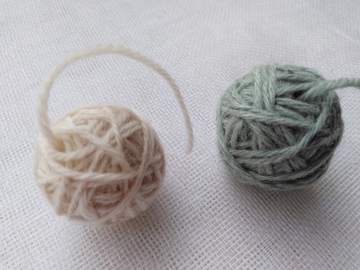 毛糸の糸巻き 身近なものを使って簡単にできる玉巻きの方法とは