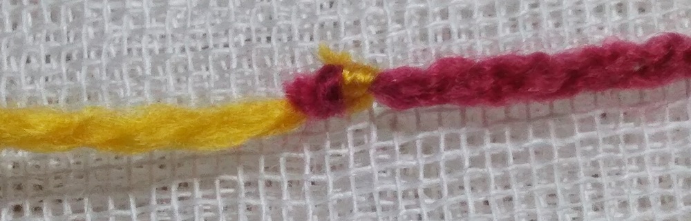 編み物途中の糸のつなぎ方 簡単で目立たない方法は