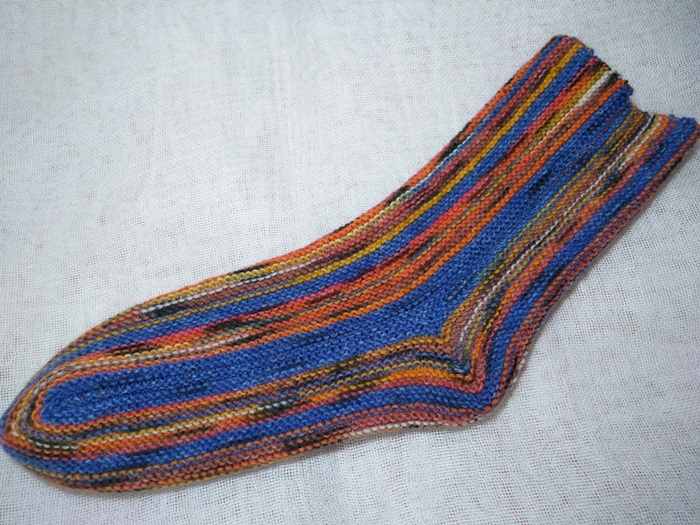 靴下を手編みする簡単な方法 輪編みしないで平らに編む